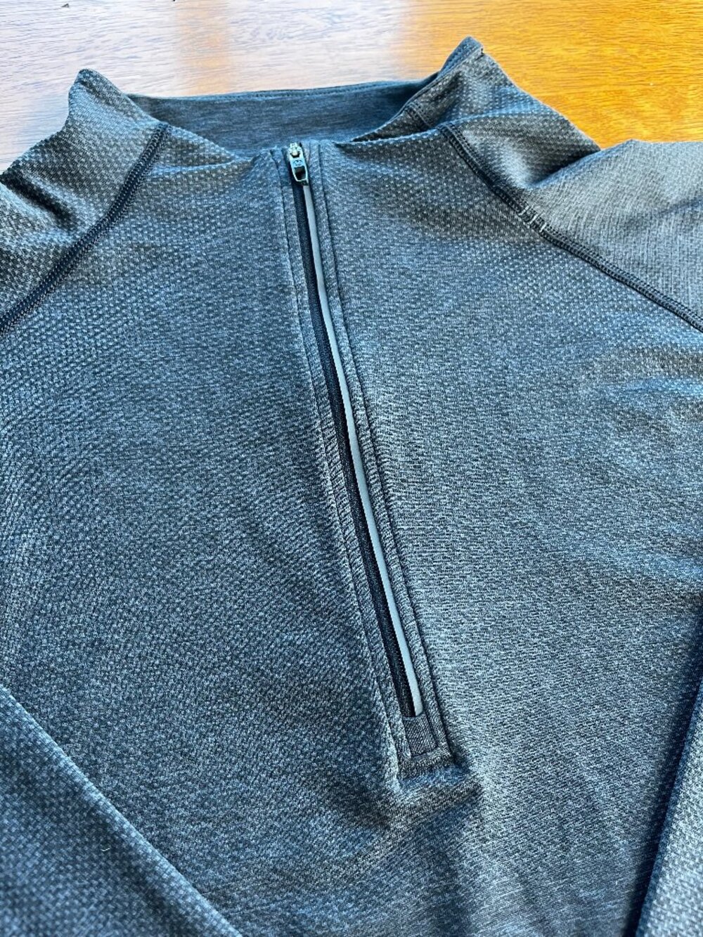 Lululemon Men’s Metal Vent Tech Half Zip Grey - Large (Excellent Condition)